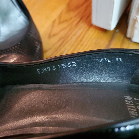 Stuart Weitzman Heels - Picture 3 of 9